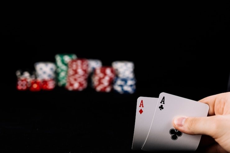 Live blackjack table at osg88 showing dealer and multiple player positions with HD video feed